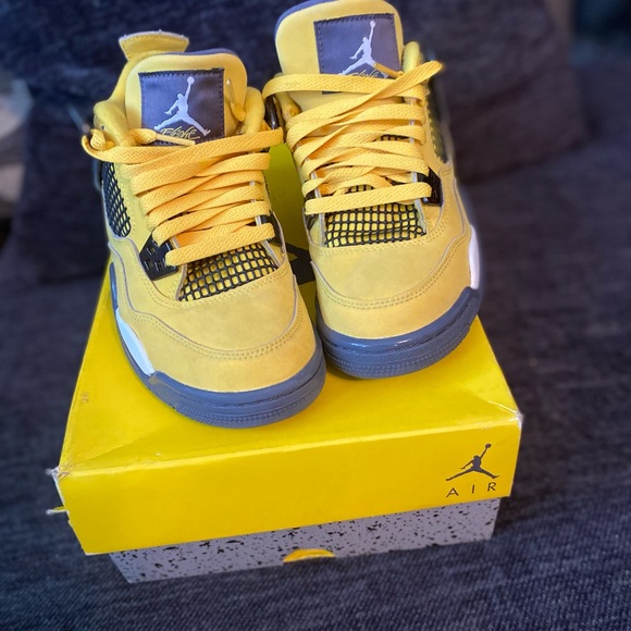 Youth size shoes - Picture 6 of 6